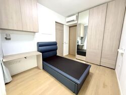 Marine Blue (D15), Condominium #579263281